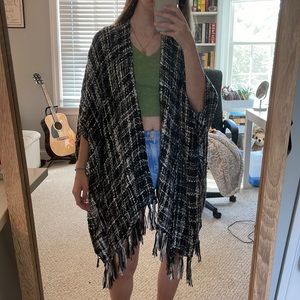 Black and white shawl